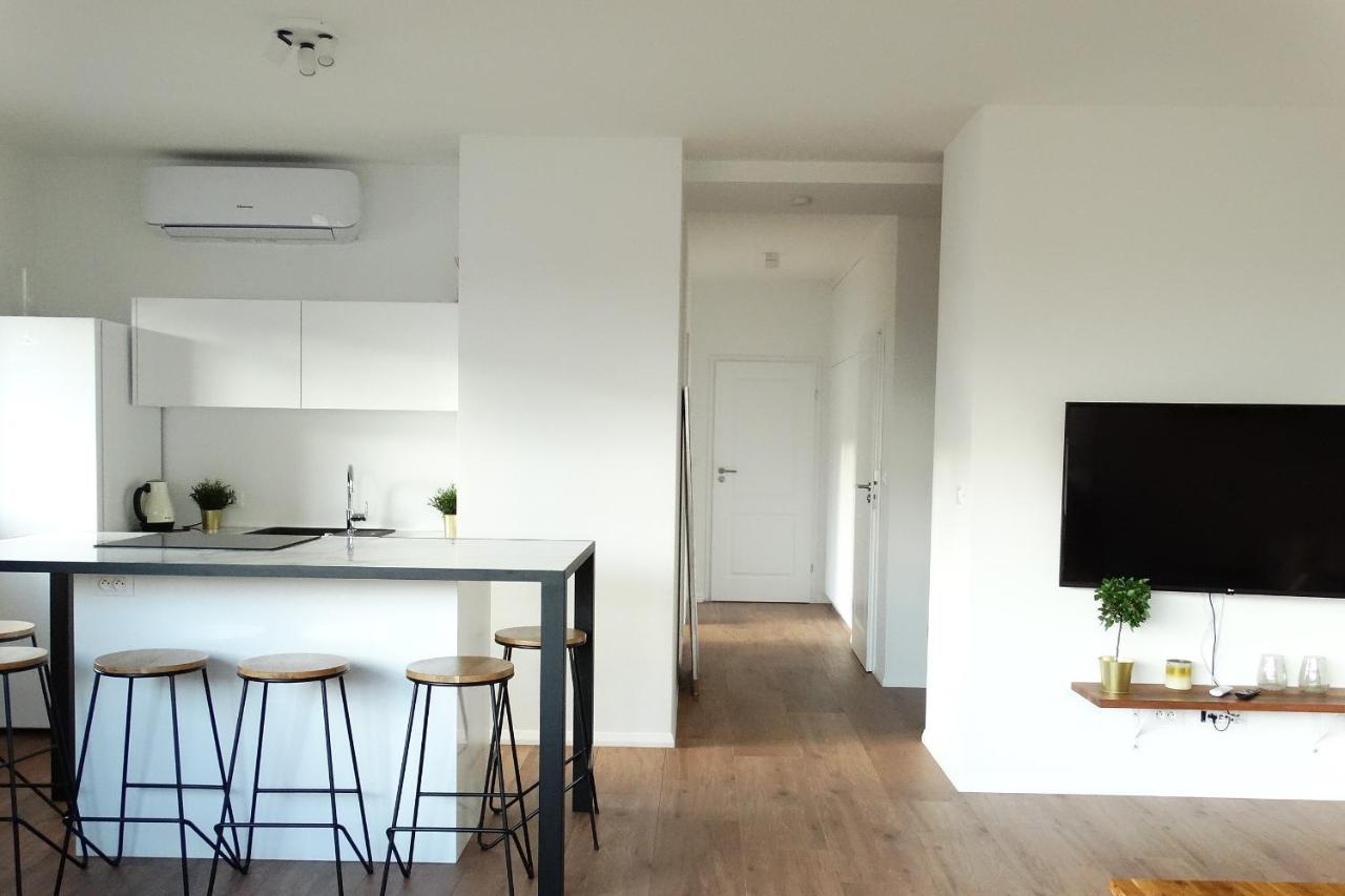 Central Port Warsaw Apartment 外观 照片